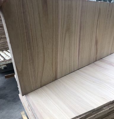 Planche en bois massif Paulownia feuille de bois pour projet d'entrepôt