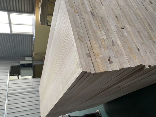 Planche en bois massif avec capacité de solution de projet Autres et teneur en humidité 8%-12%