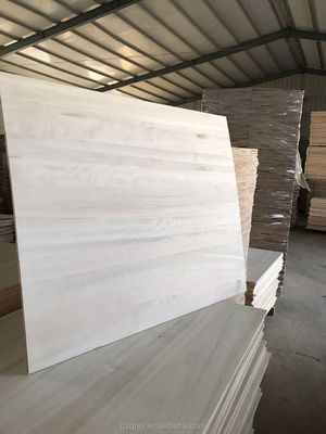 1220x2440mm Qingfa Paulownia planche de bois avec service après-vente