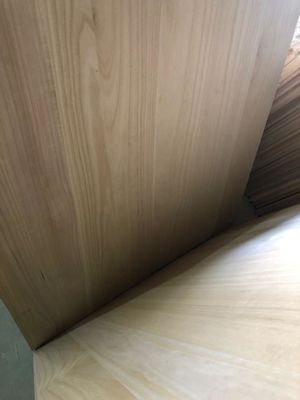 2440x1220 ou 1200x600 Taille 12 mm Panneau de bois de paulownia comprimé avec certificat FSC