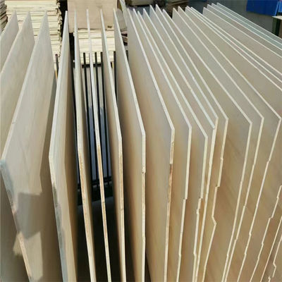 Planches en bois de pin de peuplier de paulownia pour atelier Taille personnalisée