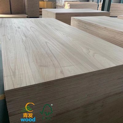 Planches de bois de paulownia de bois lisse poncé pour retour et remplacement