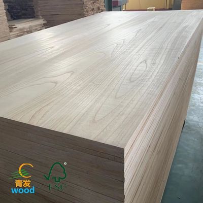 Planches de bois de paulownia de bois lisse poncé pour retour et remplacement