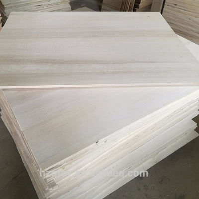 Bois de paulownia Tailles personnalisées avec une épaisseur de 3 mm à 50 mm