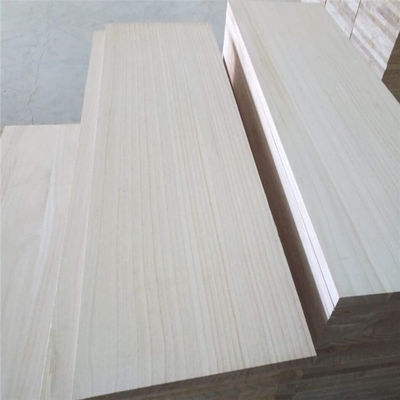 Carreaux de bois massif de paulounia de qualité BC pour feuilles de paulounia naturelles ou blanchies