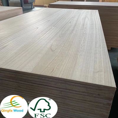 Carreaux de bois massif de paulounia de qualité BC pour feuilles de paulounia naturelles ou blanchies