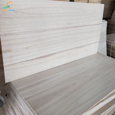 Bois de paulownia naturel ou blanchi 2440x1220 mm M3 Pour panneaux en bois massif