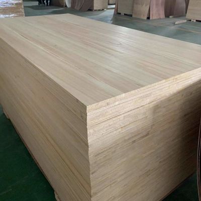 Bois de paulownia naturel ou blanchi 2440x1220 mm M3 Pour panneaux en bois massif