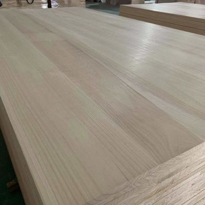 Bois de paulownia naturel ou blanchi 2440x1220 mm M3 Pour panneaux en bois massif